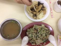 -舒蔡记生煎菜饭(云南中路店)
