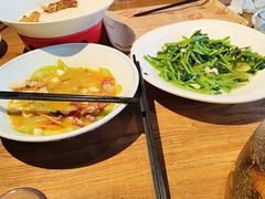 -头上红煨盐鸡·非遗院子餐厅