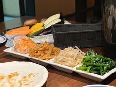 -焼肉まんぐう