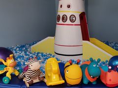 -小门牙好性格托育(北外滩中心)