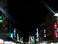 -六合夜市