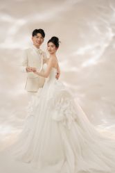 -雪中彩影婚纱摄影·微光艺术中心