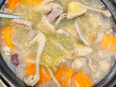 滋补养颜药缮乳鸽煲-时利和美食(东方广场店)
