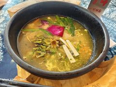 -桥香园过桥米线(国贸店)
