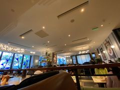 -港丽餐厅(高德置地店)