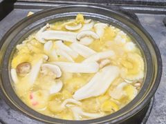 -有一锅·野生菌黑山羊腊排骨火锅(古城北门店)