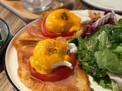 -Common Table · Brunch & Coffee