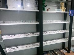 -瑞司视光眼镜·蔡司战略合作眼镜店(新街口店)
