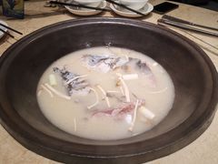 -陈大锅·岳阳鱼馆·地道岳阳菜(美食街店)