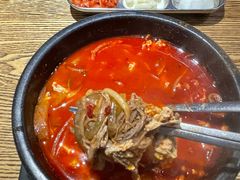 辣牛肉汤-吴草鸡爪오초닭발韩食堂(融恒盈嘉中心店)