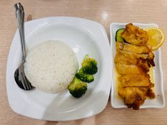 -佰搭果·广式茶餐厅(西华路店)