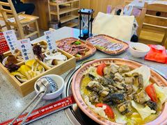 -阿婆情腊排骨火锅(金虹路店)