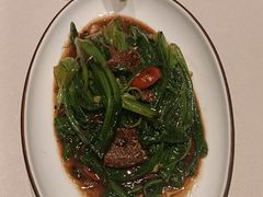 -八府香鸭·啫啫煲(华山路店)