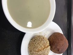 -聚德华天护国寺小吃(甜水园店)