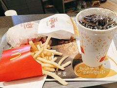 -麦当劳(民盈·国贸城店)