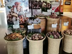 -黔蘑菇四季餐厅(观山湖店)