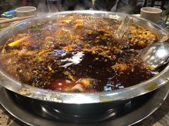 -肖肖酸萝卜鱼火锅(总店)
