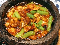 石锅杭椒牛蛙-桂满陇天书(南京德基旗舰店)