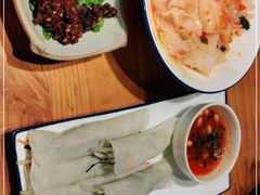 -野山舂·贵州现舂酸汤火锅(鸿通城店)