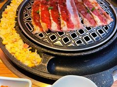 柠檬香草黑椒牛五花-小米烤肉-泥炉炭烤(常营店)