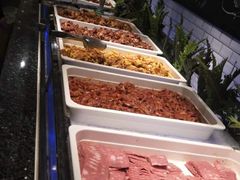 -钦瓦台时尚自助餐厅(银泰城店)