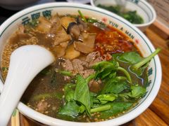 -云阿蛮云南生烫牛肉米线(奉贤路店)