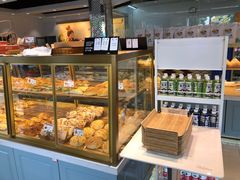 面包甜点陈列柜-喜莲娜动物奶油生日蛋糕(箭盘店)