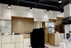 -CARR SALON