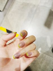 -进巍美甲美睫店