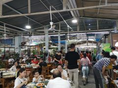 大堂-四川小胡子海鲜(丁村万人海鲜广场店)