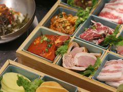 -烤路里·韩国品质自助烤肉(石路天虹4号店)