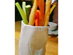 -穹六人间 people 6(岳阳路店)