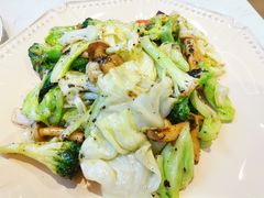椰油黑松露炒有机杂菜-闻见中国海南菜(K11店)