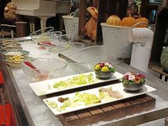 -四海一家自助餐(益田假日广场店)