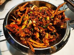 -凤凰路何眼镜香辣蟹(花果园店)