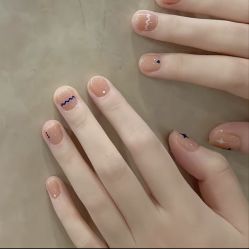 -悦指间美甲美睫