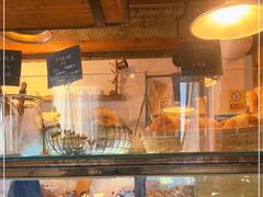 面包甜点陈列柜-仙峰天然面包(迎宾路店)