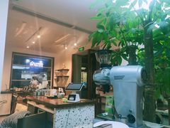 -Line 咖啡(石厦花园店)