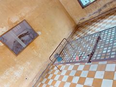 -吐斯廉屠杀博物馆