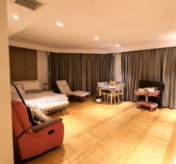 -月之旅·尊 高端月子会所(科馨别墅一店)