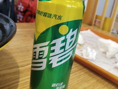 听装雪碧-鸭味先老鸭粉丝馆(瑞金路二号四号小区店)