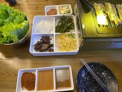 -弘彩英·烤牛舌·年糕火锅(蓝色港湾店)
