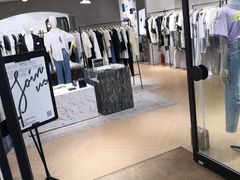 -MO&Co.(龙之梦购物公园店)