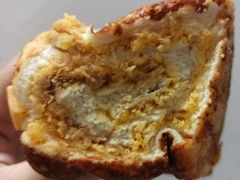 芝士咸蛋黄肉松真多料吐司-BreadTalk面包新语·烘焙蛋糕(广州白云五号店)