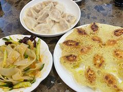 -周家大连水饺(美专校街店)