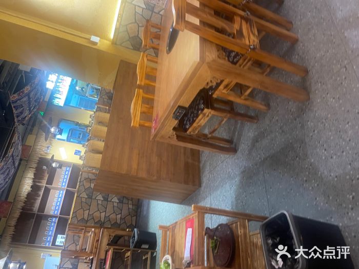 滇翁·云南酸菜牛肉火锅(合肥首店坝上吾悦广场店)图片