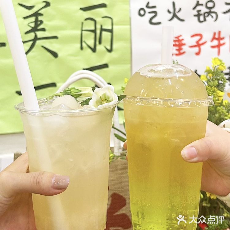 这才是杭州火锅该有的样子‼️把春天吃进嘴巴里......