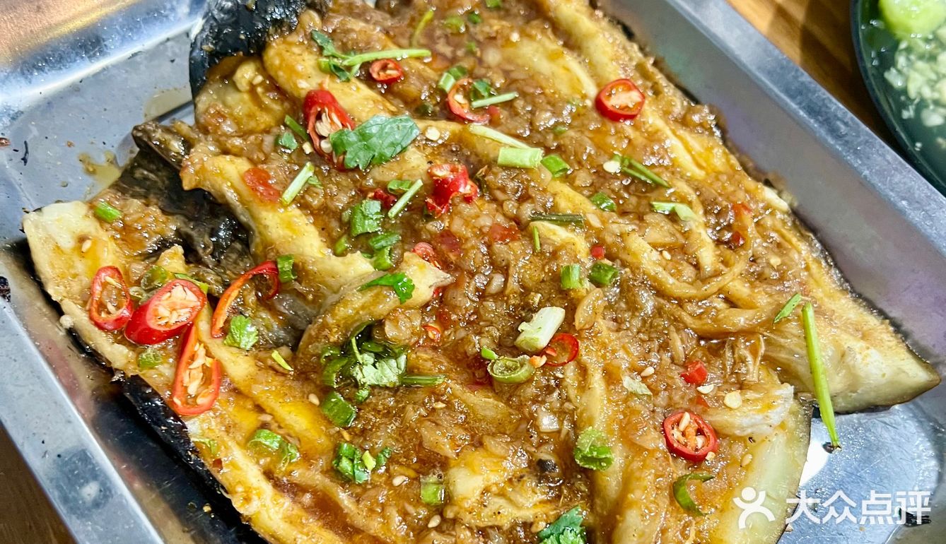 朋友带我觅食的超好吃的东北烧烤！