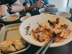 -大头虾越式风味餐厅(光明广场店)