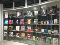 -浣熊唱片店(上海影城店)